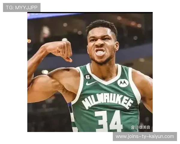 字母哥被拍与教练深夜讨论战术,认真面貌获赞