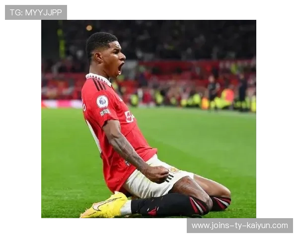 拉什福德任意球侧挂破网曼联再胜